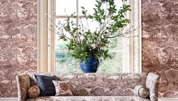 Sanderson Highgrove Toile wallpaper in a classic interior