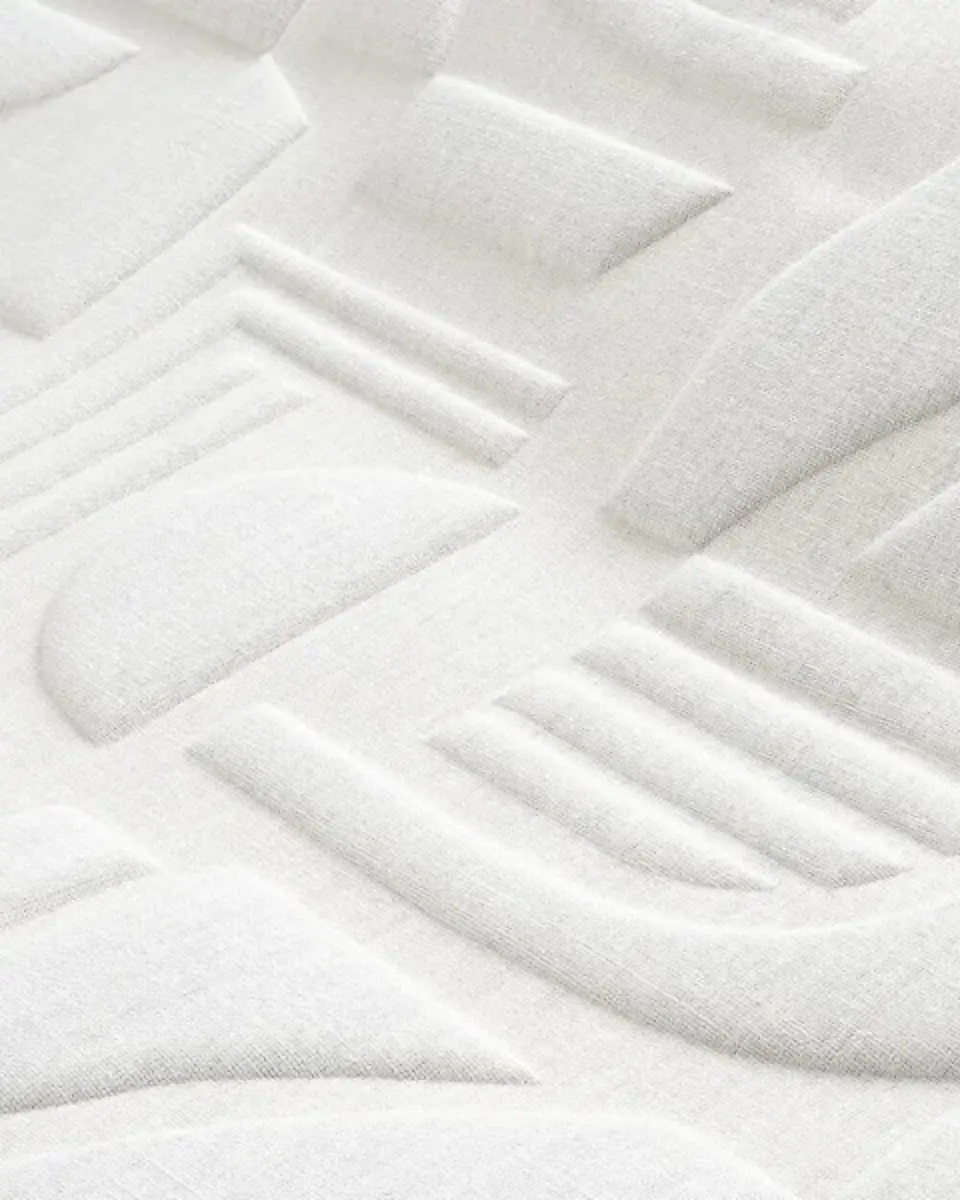 Casamance L’Insolite 3D linen-weave relief wallpaper in white (71500111)