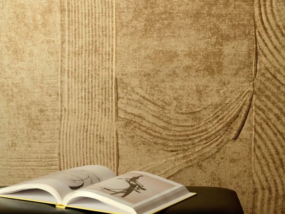 Élitis Palimpseste wallpaper with textured relief and tactile depth – RM 1092 11