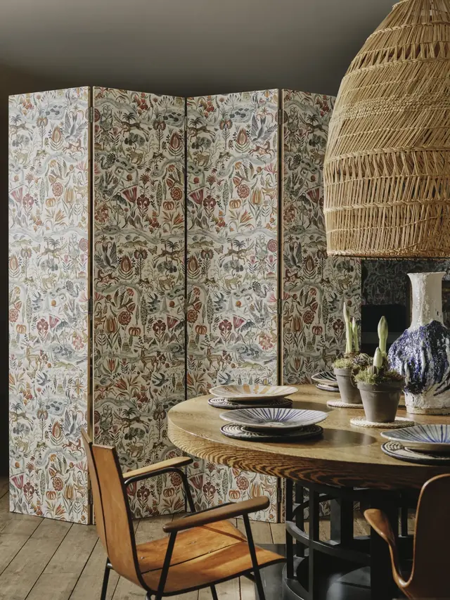 Christopher Farr Cloth patterned wallpaper displayed in an interior