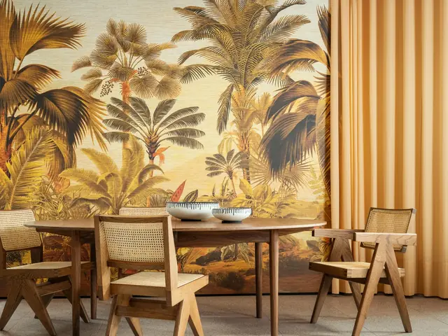 Tropical mural in an open-plan kitchen dining room