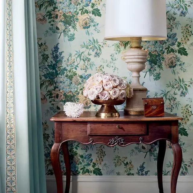 Anna French interior with curtain and Garden Club wallpaper