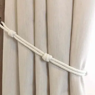 Knotted Tie Back T130/02