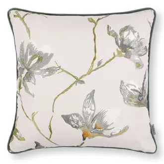 Saphira Embroidery RC736-03
