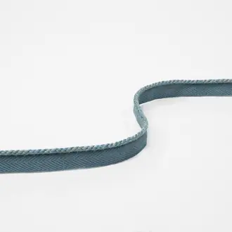 Naga cord on tape T007-05