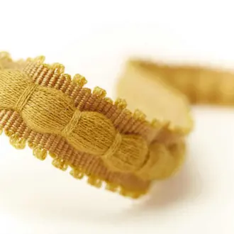 Thornborough Bobble Braid 237355