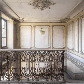 Staircase R15681