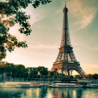 Paris R10661