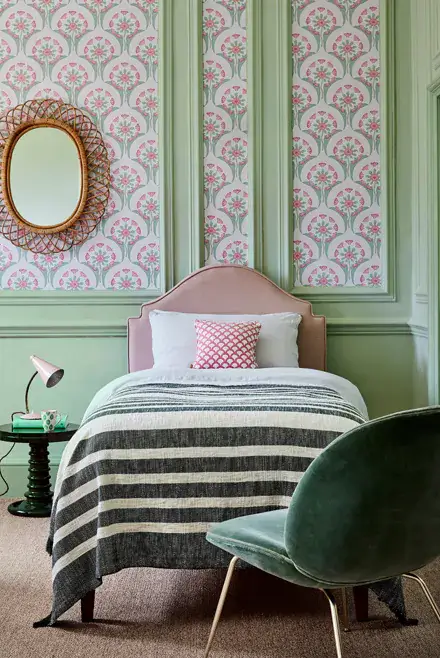 little-greene-hencroft-wallpaper-pink-primula